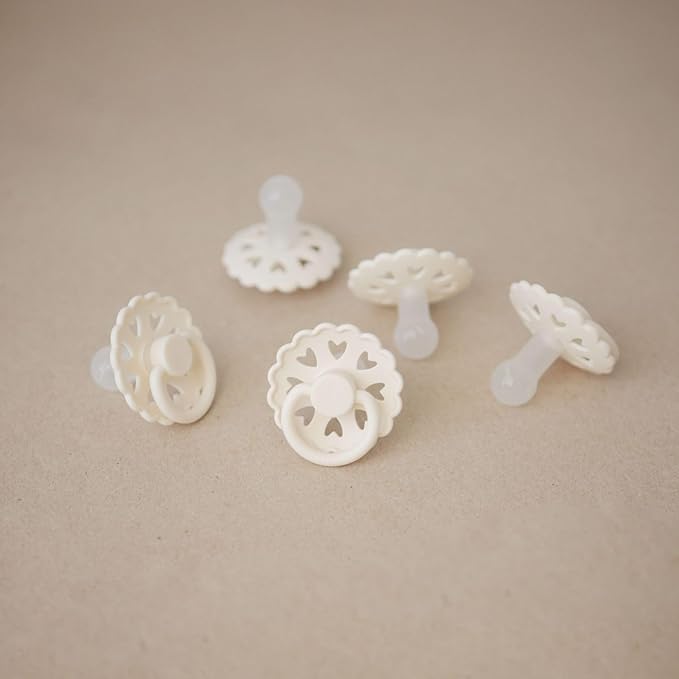 FRIGG SilkySoft Silicone Baby Pacifier 4-Pack Snowflake Dream | Made in Denmark | BPA-Free (0-6 Months)