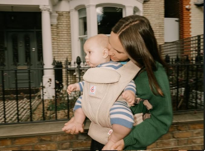 Ergobaby Omni Deluxe Baby Carrier Newborn to Toddler - Breathable Baby Carriers for Summer - All-Position Carrier with Enhanced Lumbar Support & Airflow (7-45 Pounds), Mesh, Natural Beige