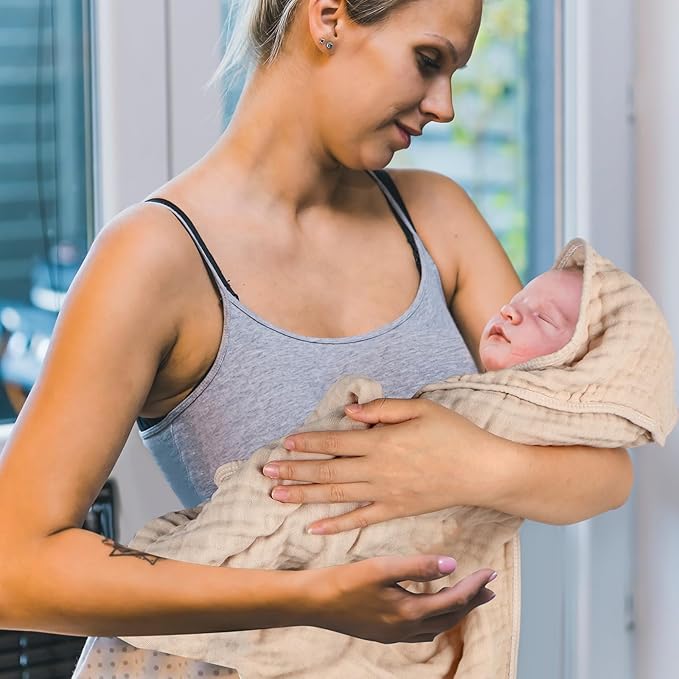 VitalCozy 6 Pcs Baby Muslin Hooded Bath Towels and Washcloths, 32 x 32 Inch Muslin Cotton Hooded Baby Towels Absorbent Hooded Blankets for Gift Newborn Infant Shower (Beige,Green)