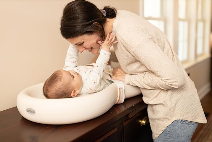 Keekaroo Peanut Changer Baby Vanilla – The Original Made in USA Easy-to-Clean Changing pad and The only Shell Over Foam, Fully Water Repellant, Wipeable Diaper pad, Wipe-Clean Changing pad